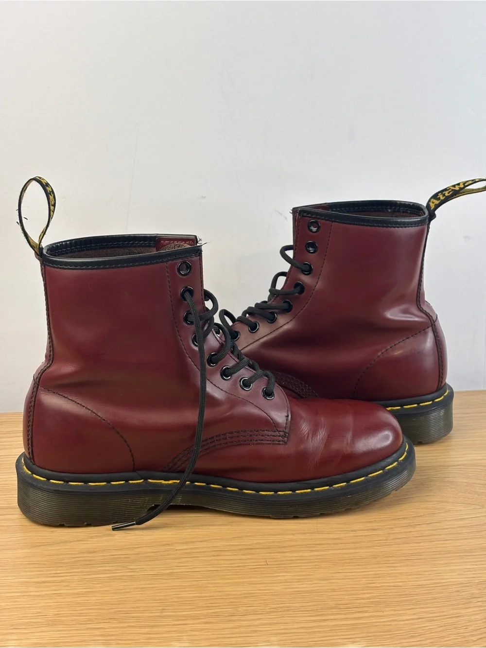 Dr.‎ Martens Men's 7 Woman’s 8 Burgundy Leather Lace-Up Boots with Black Laces